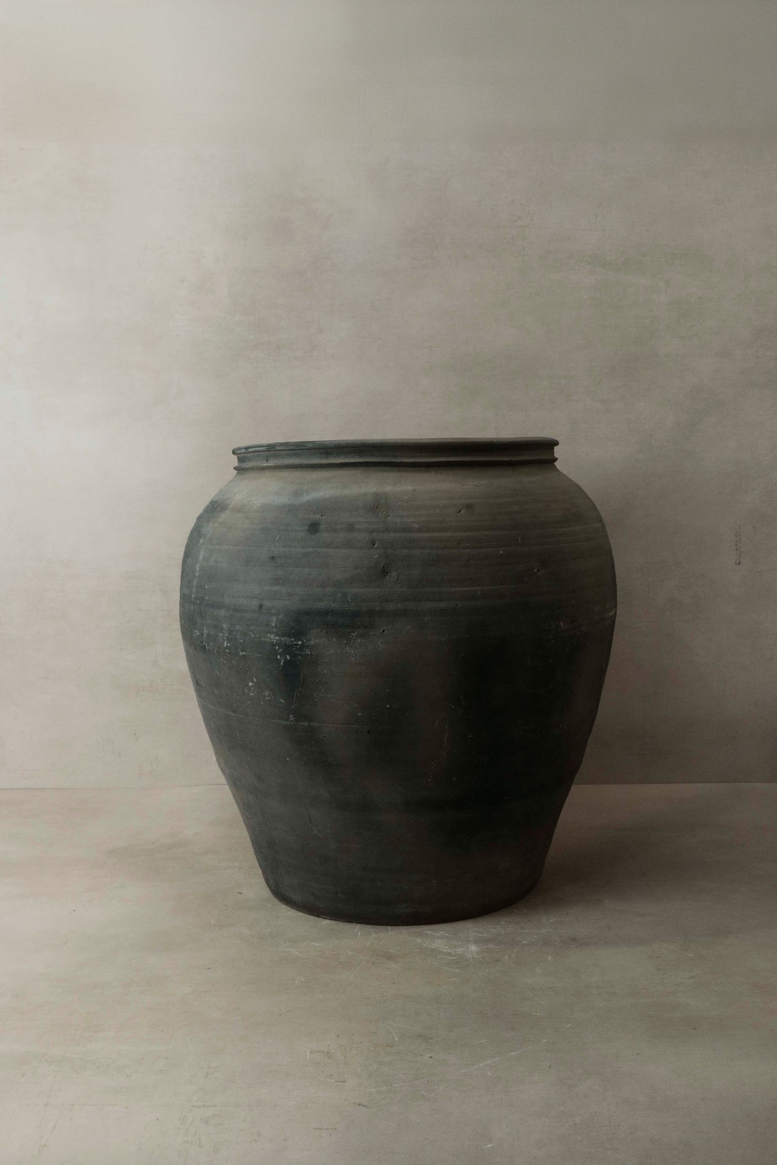 Vintage Dark Pot n° 006