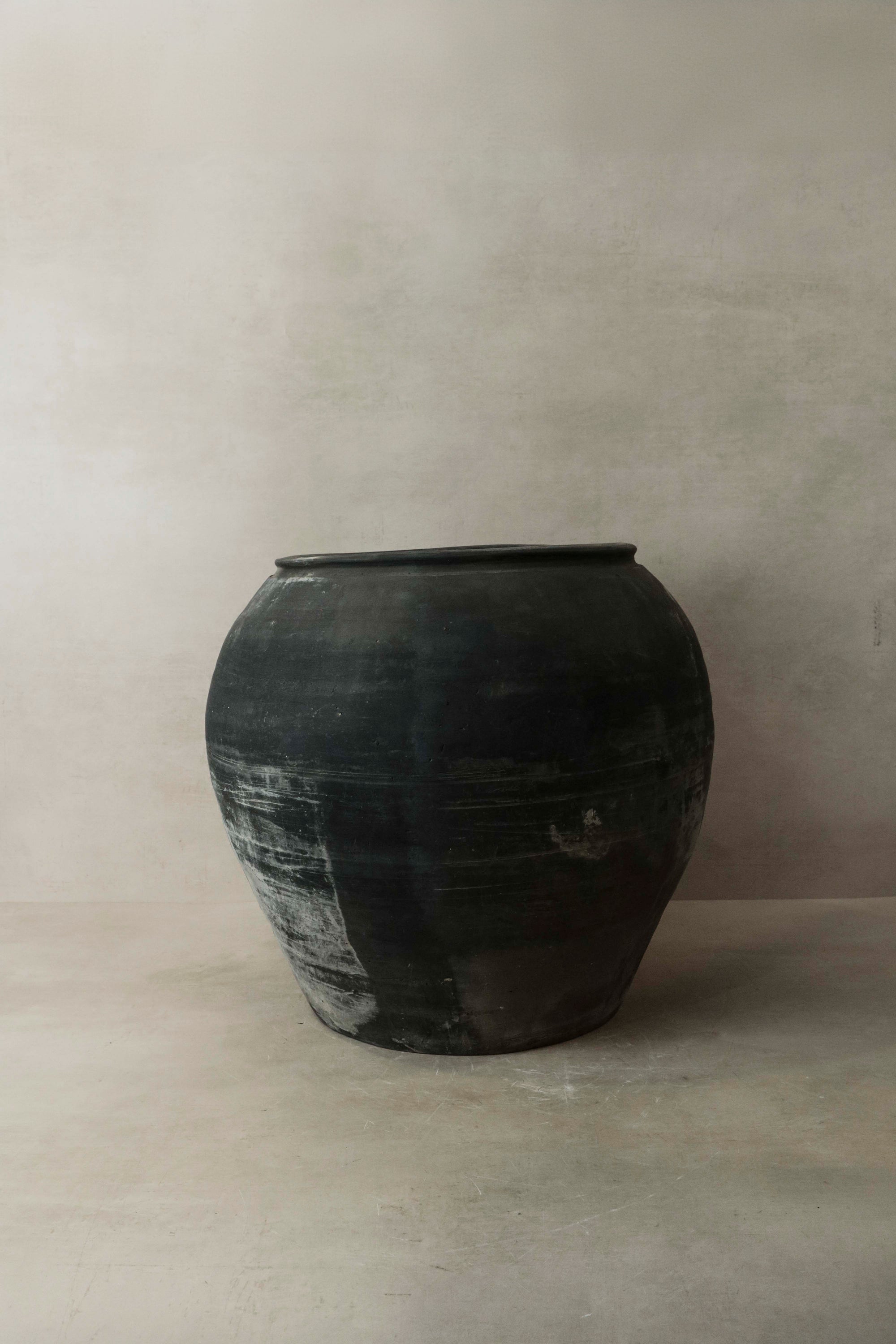 Vintage Dark Pot n° 005