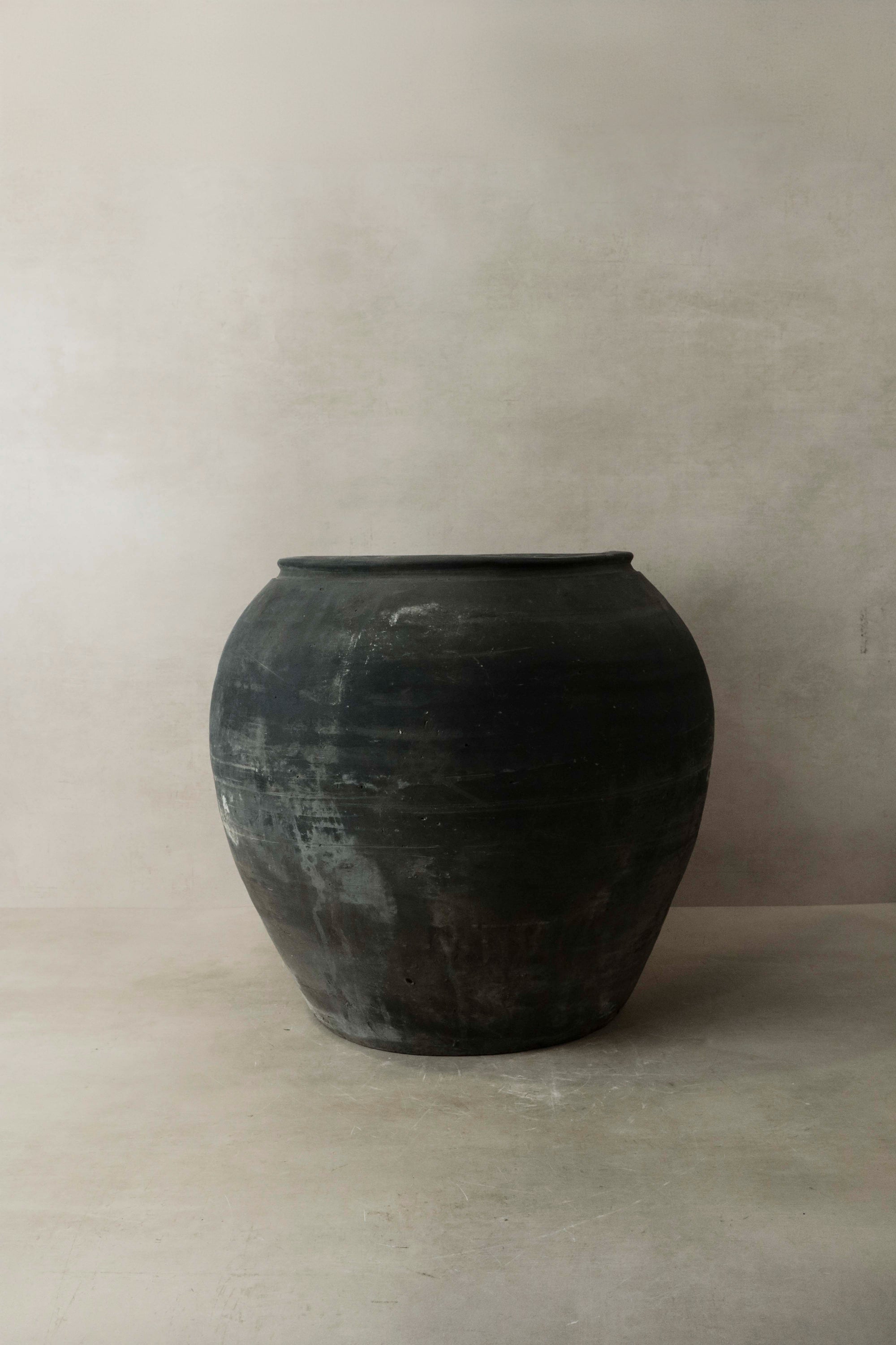 Vintage Dark Pot n° 005