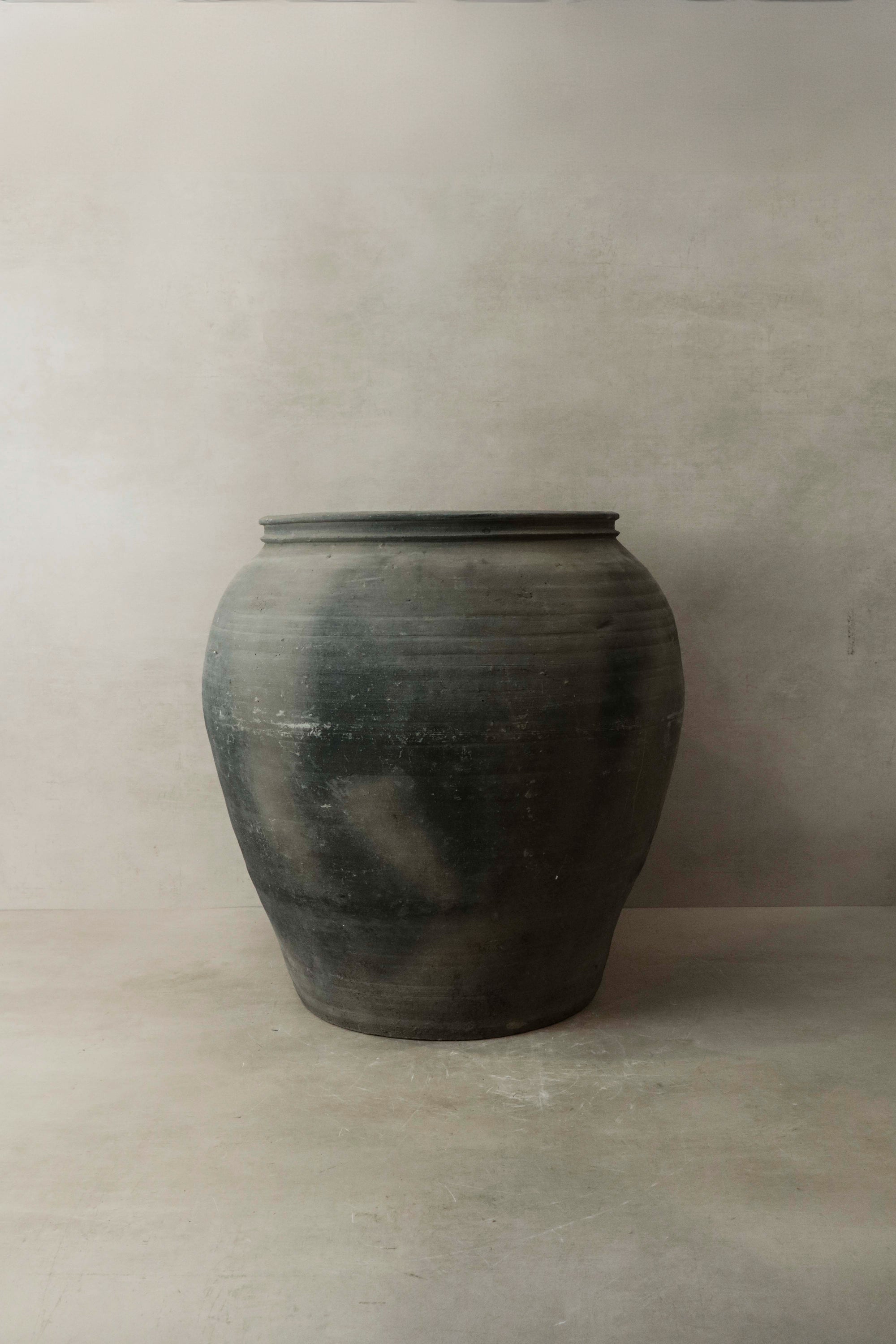 Vintage Dark Pot n° 006