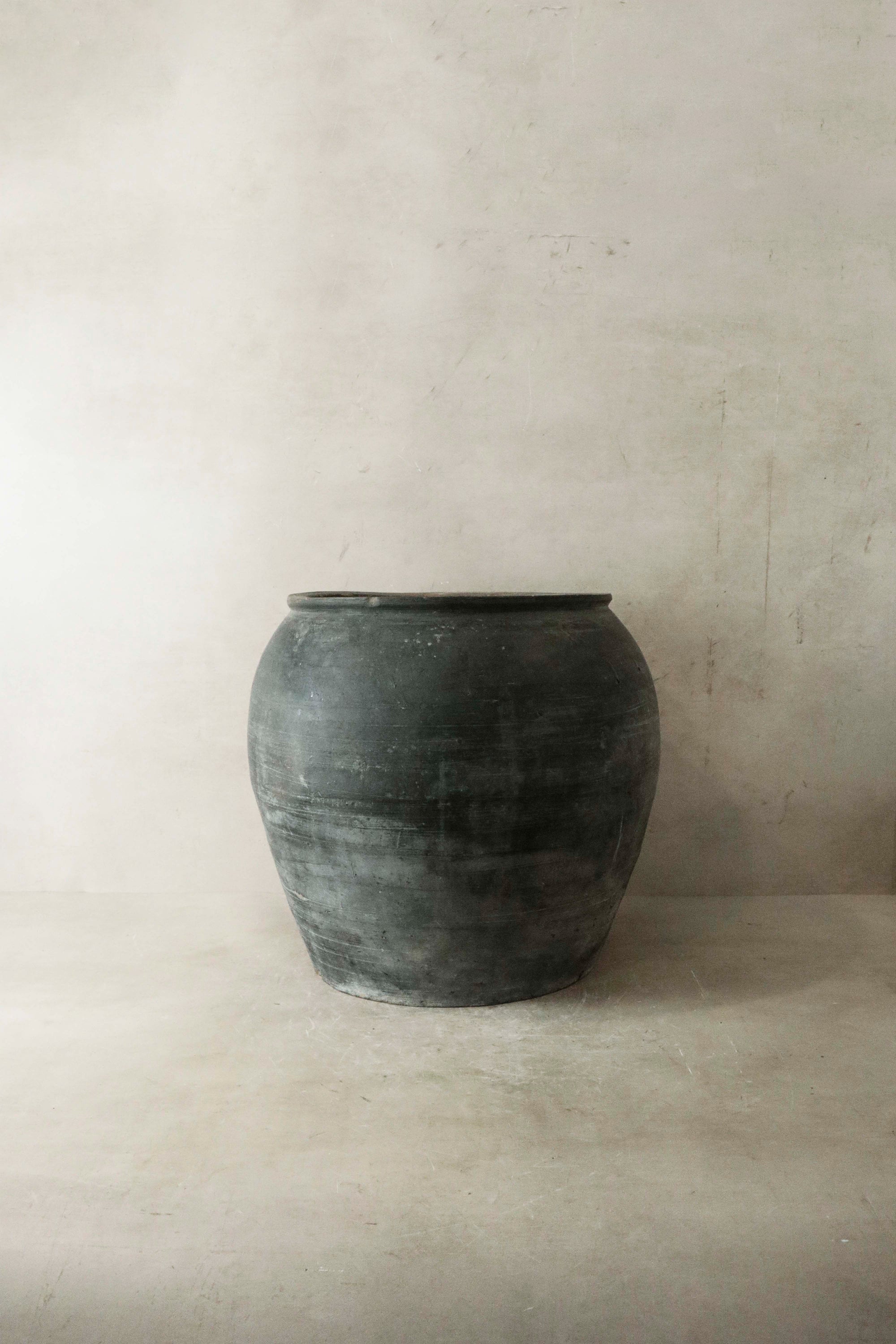 Vintage Dark Pot n° 022