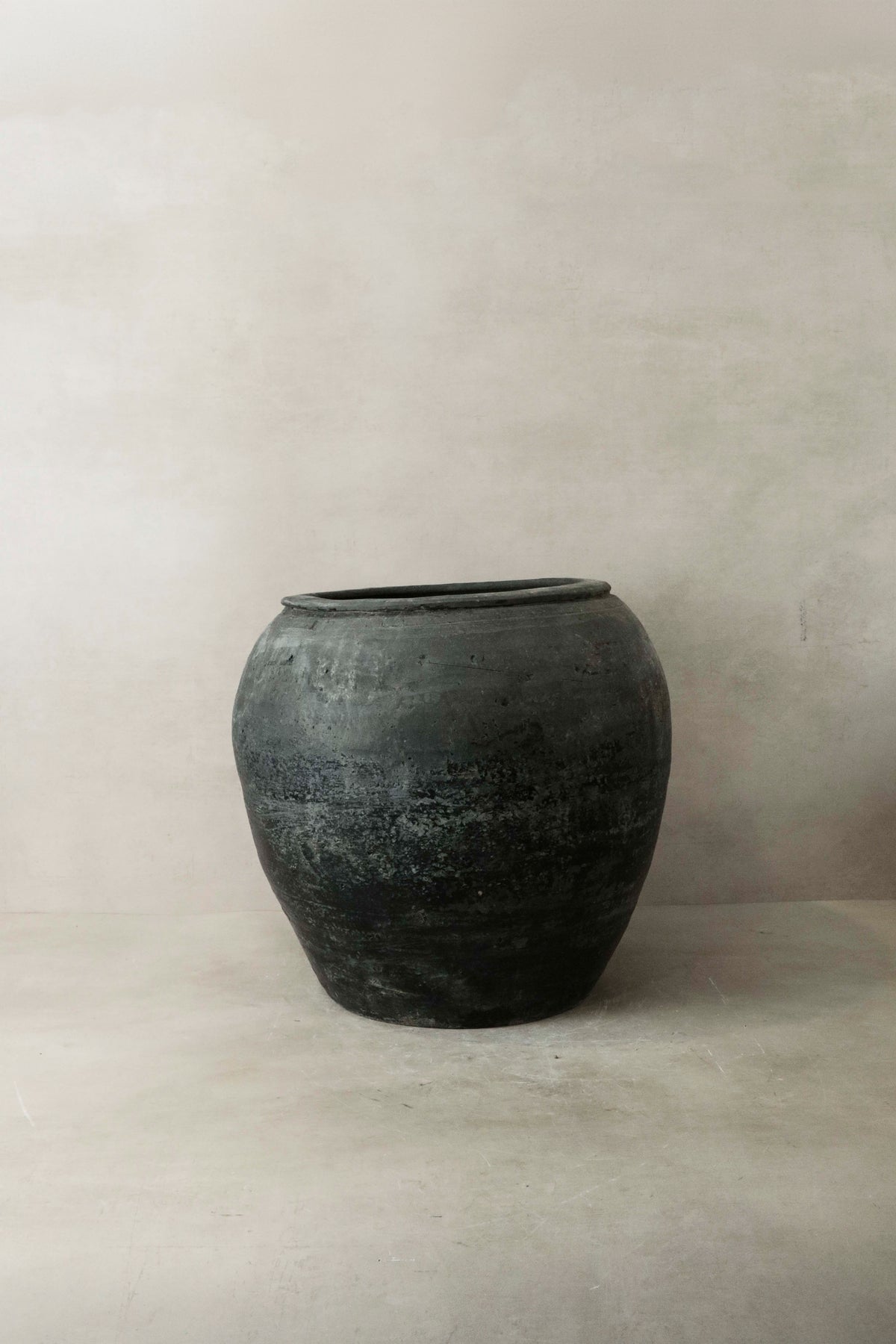 Vintage Dark Pot n° 018