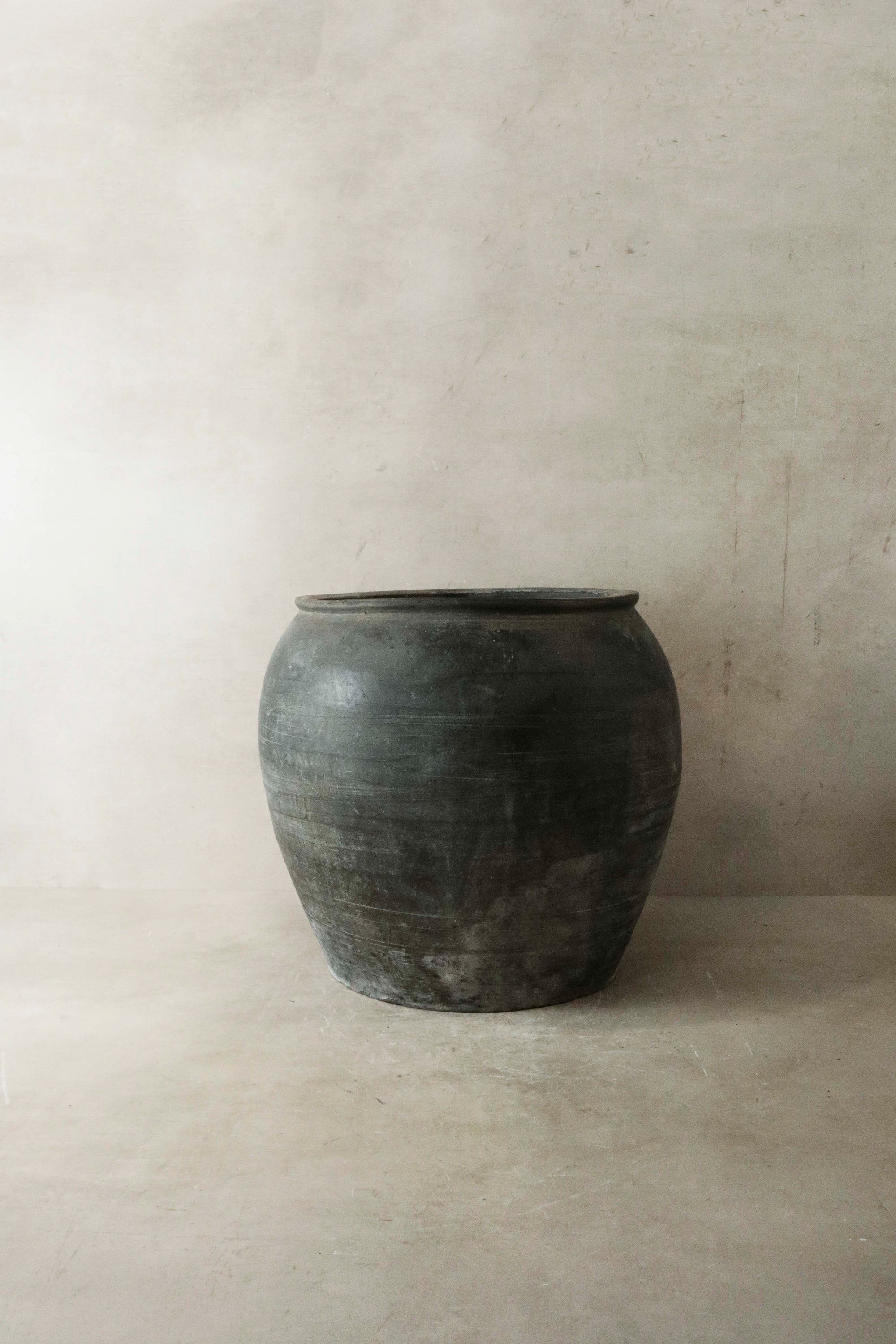 Vintage Dark Pot n° 022