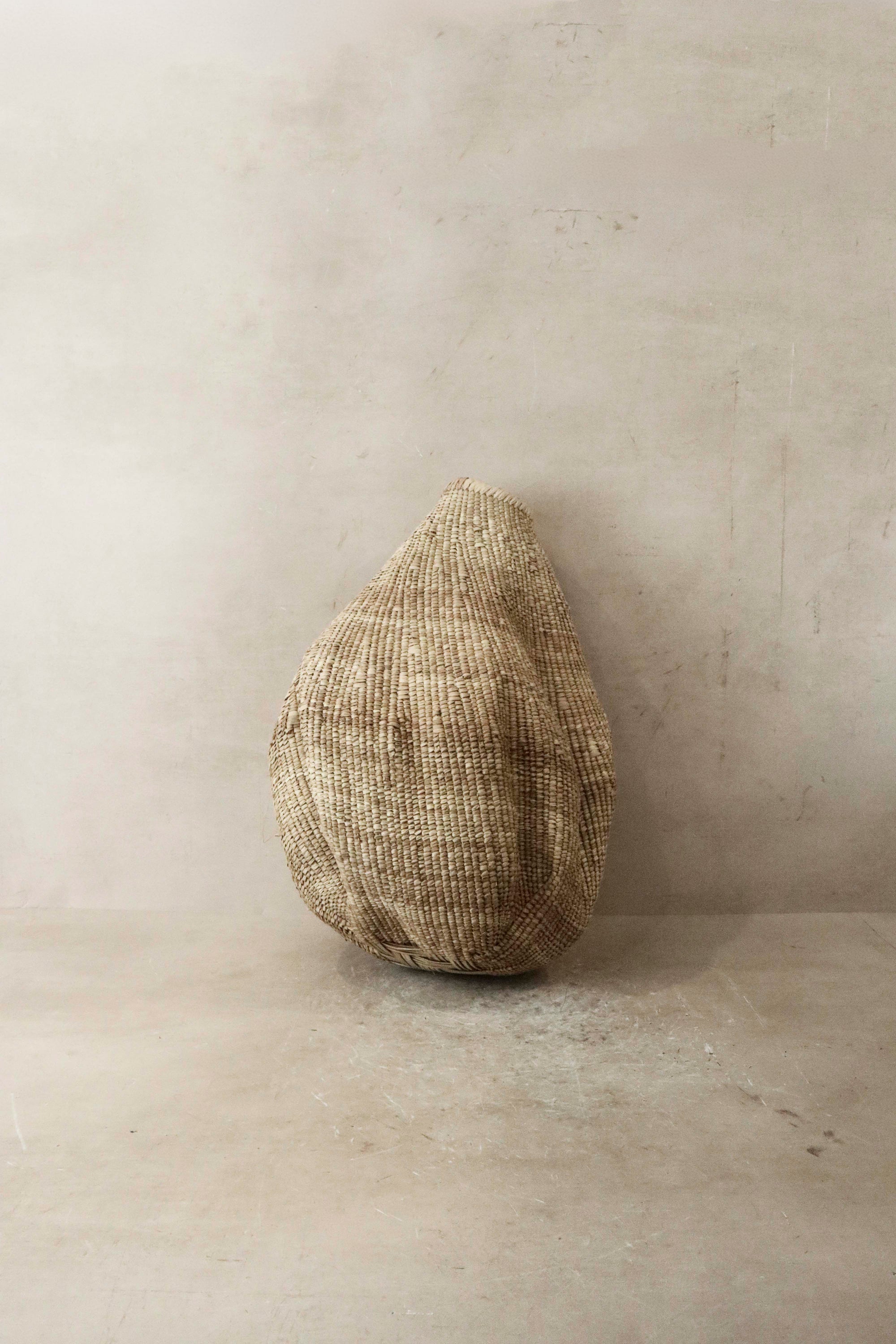 Garlic Gourd woven basket - Zimbabwe - 53.6