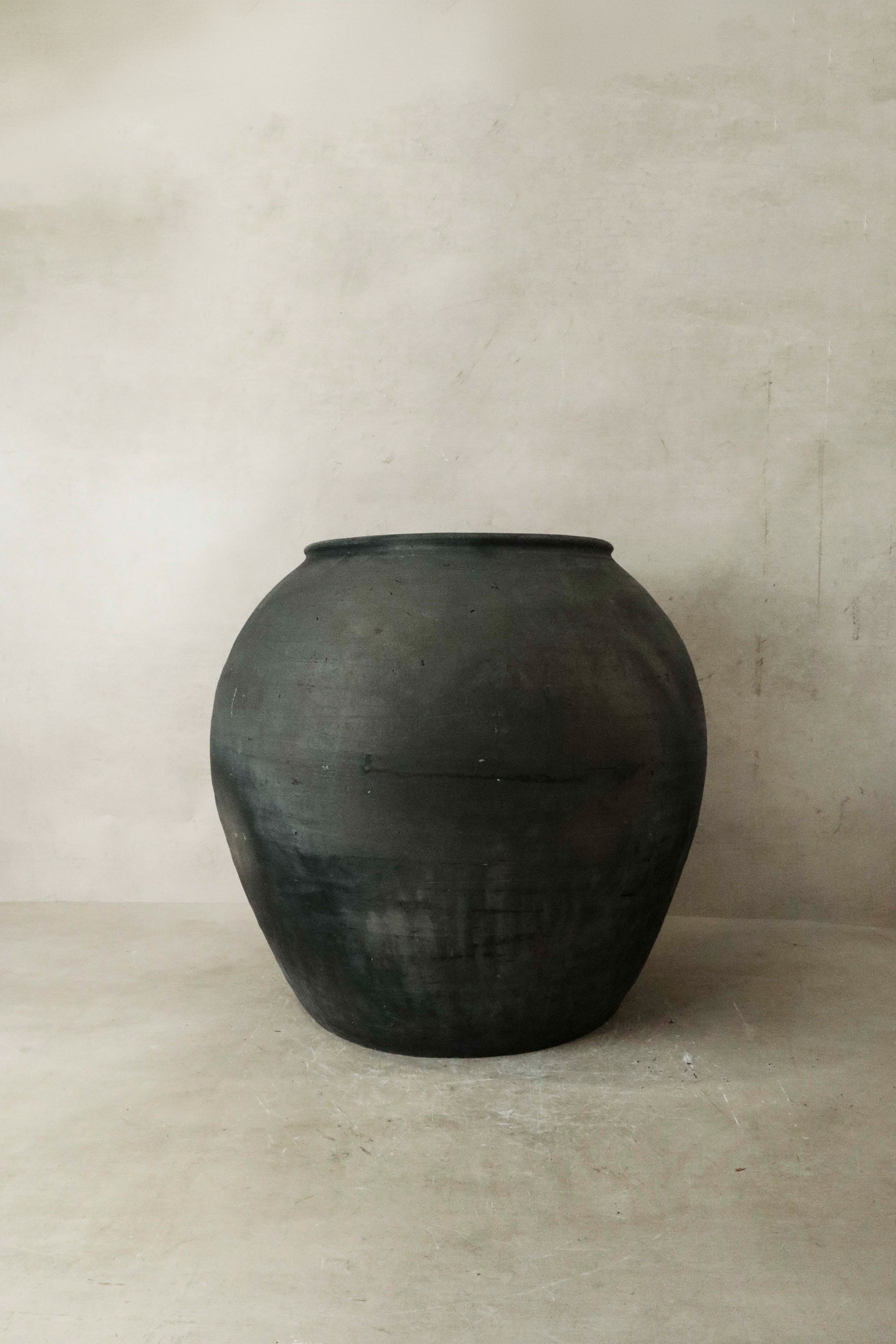 Vintage Dark Pot n° 028