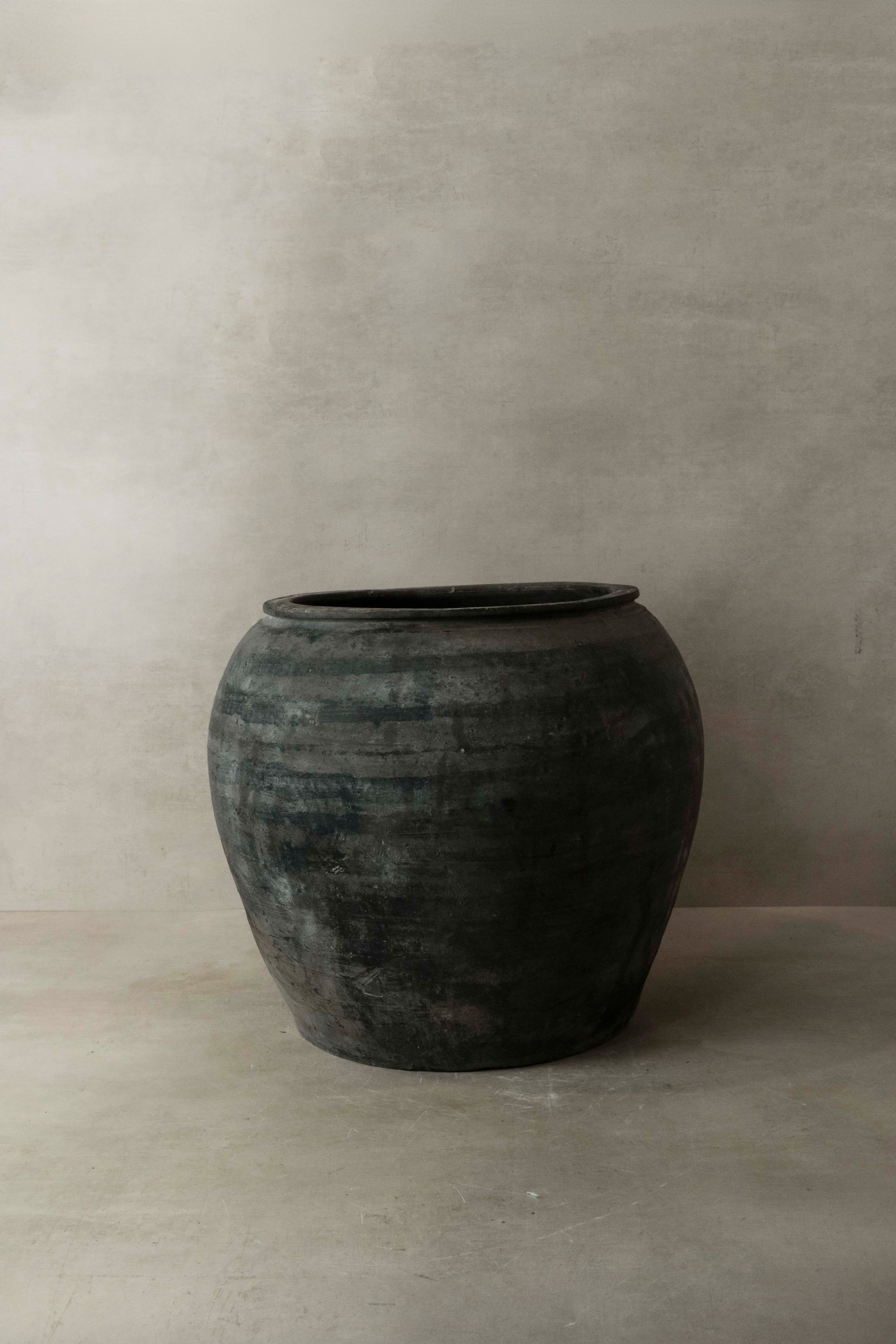 Vintage Dark Pot n° 010