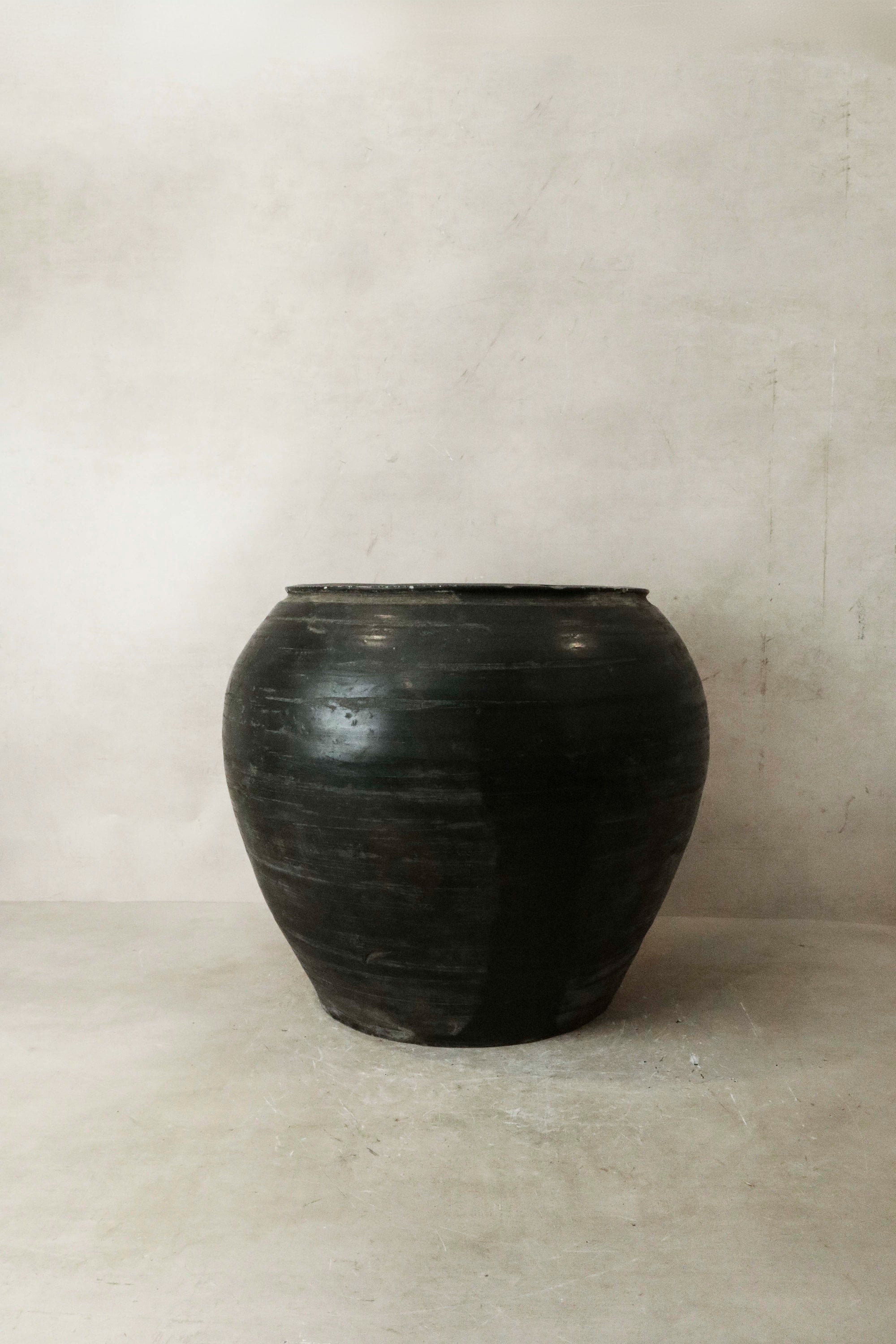Vintage Dark Pot n° 025