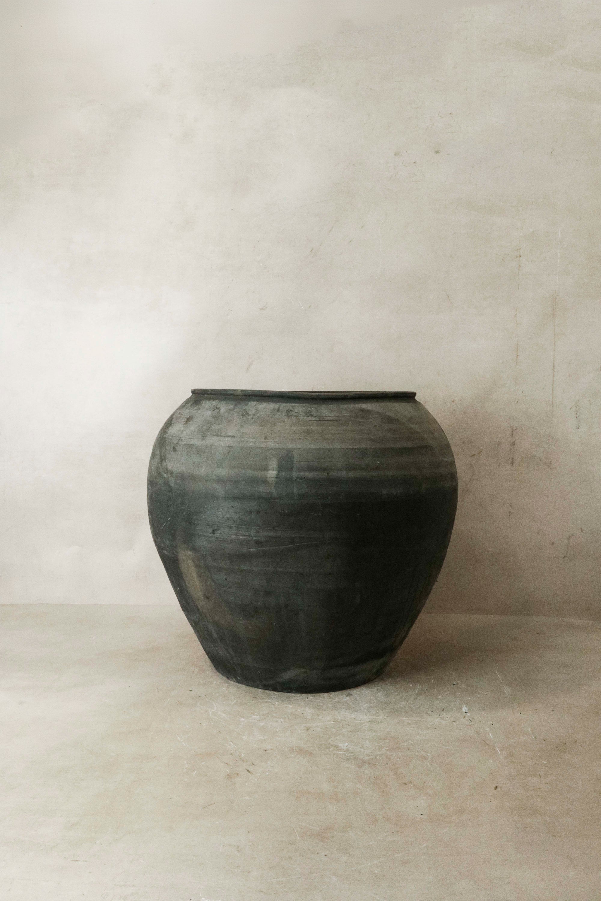 Vintage Dark Pot n° 026