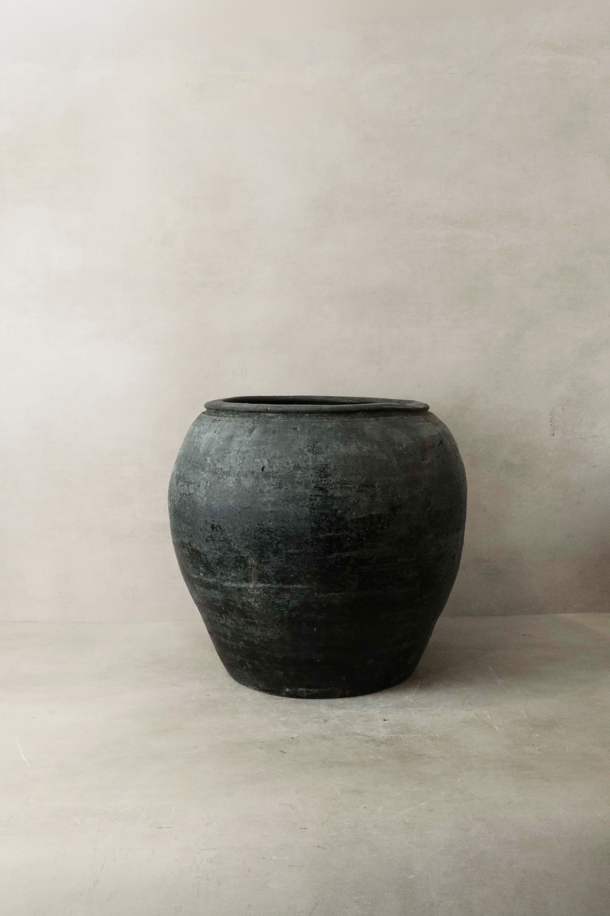 Vintage Dark Pot n° 018