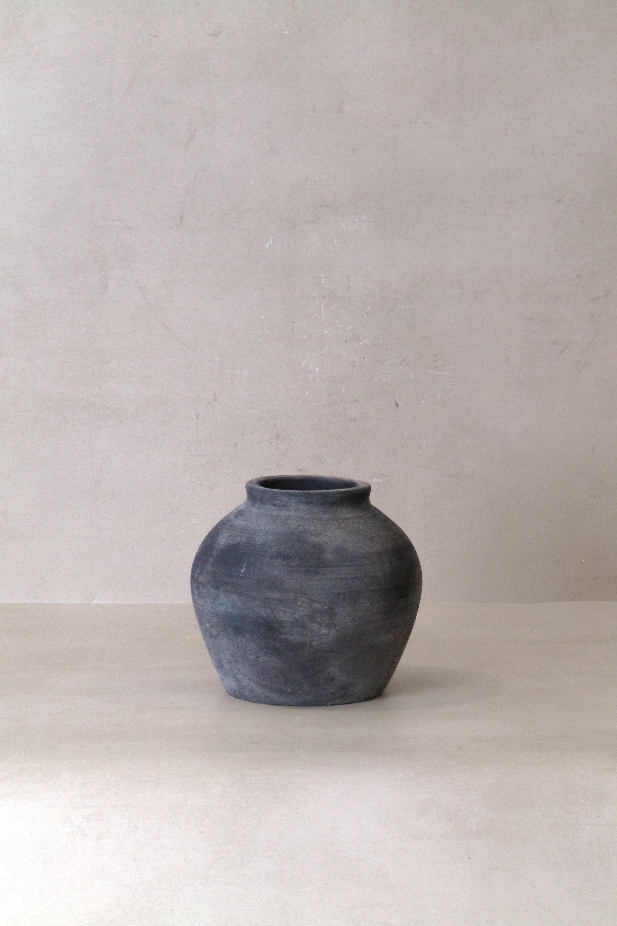 Vintage Dark Pot S n° 48