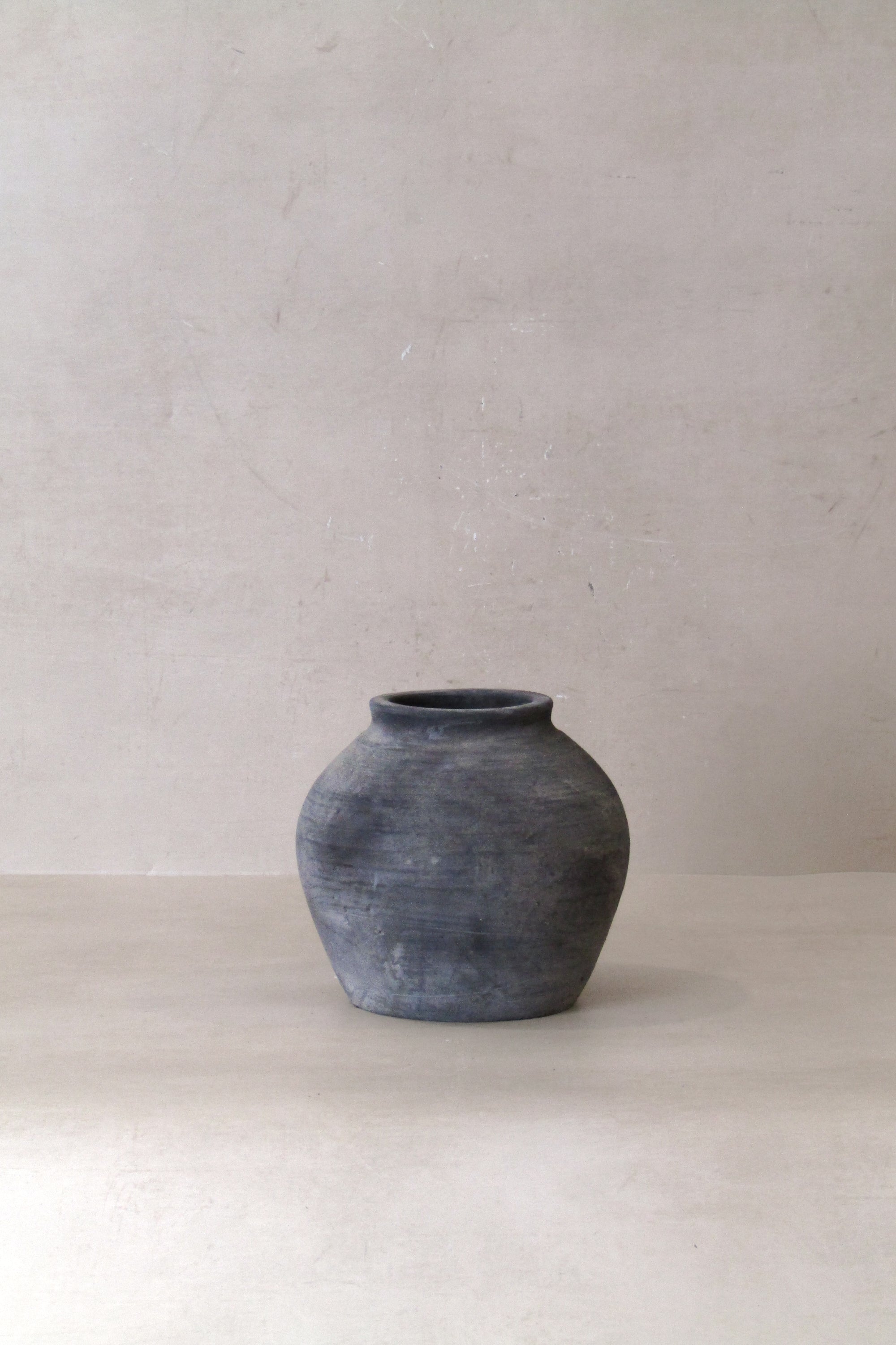 Vintage Dark Pot S n° 48