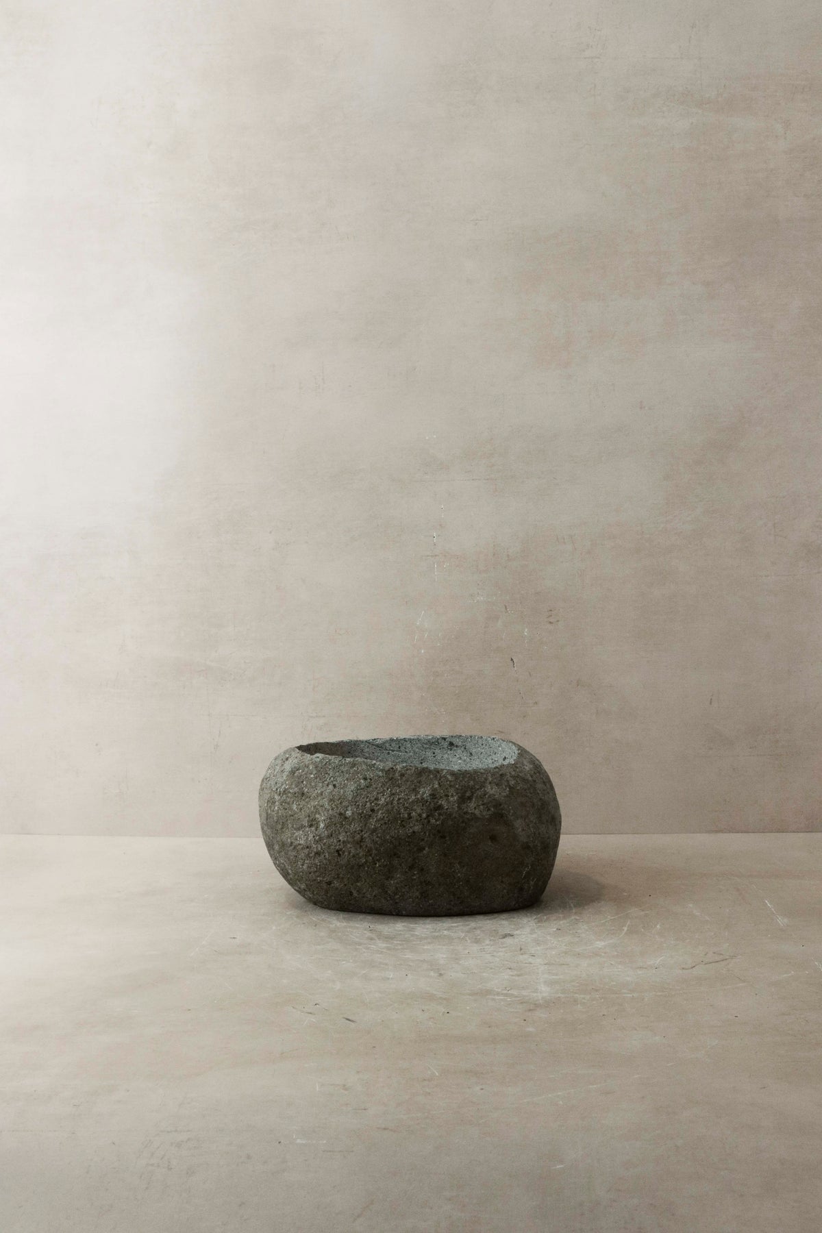 Indo Stone Planter Pot No1