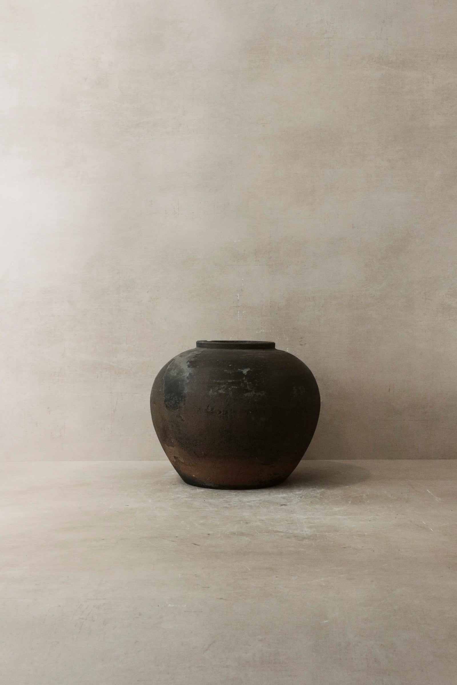 Vintage Dark Pot n° 24