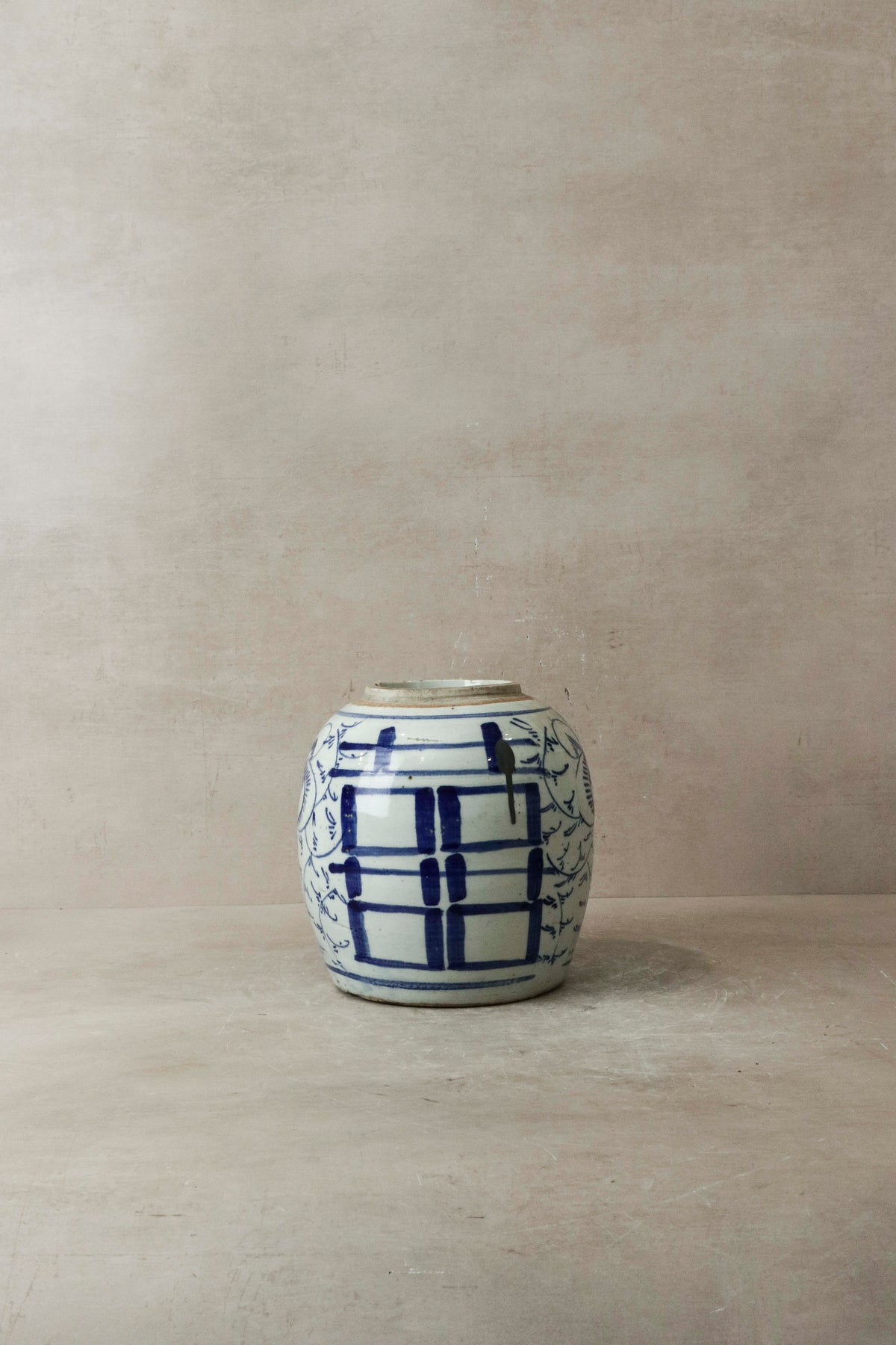 Old Blue &amp; White Porcelain Jar n° 2