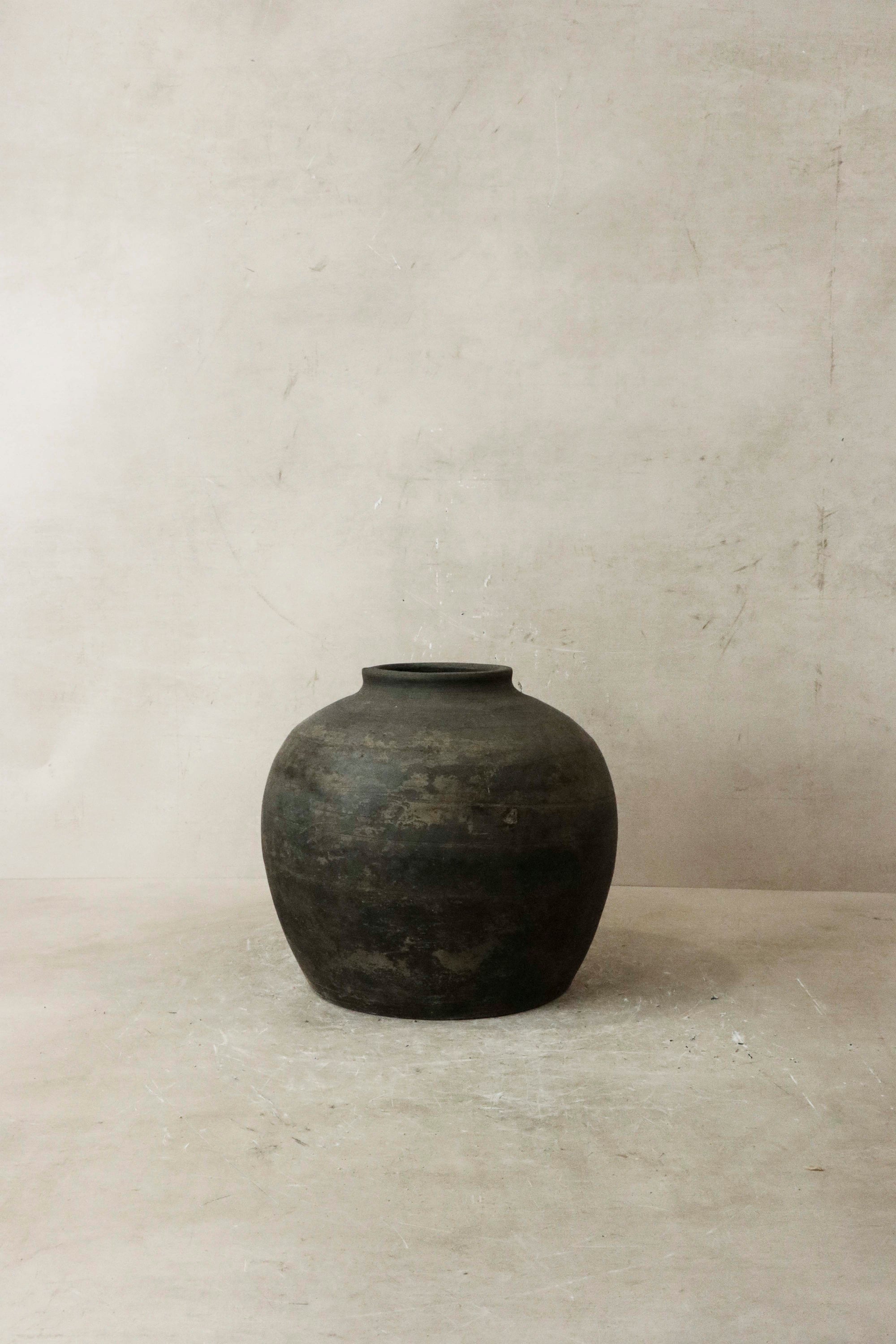 Vintage Dark Pot n° 33