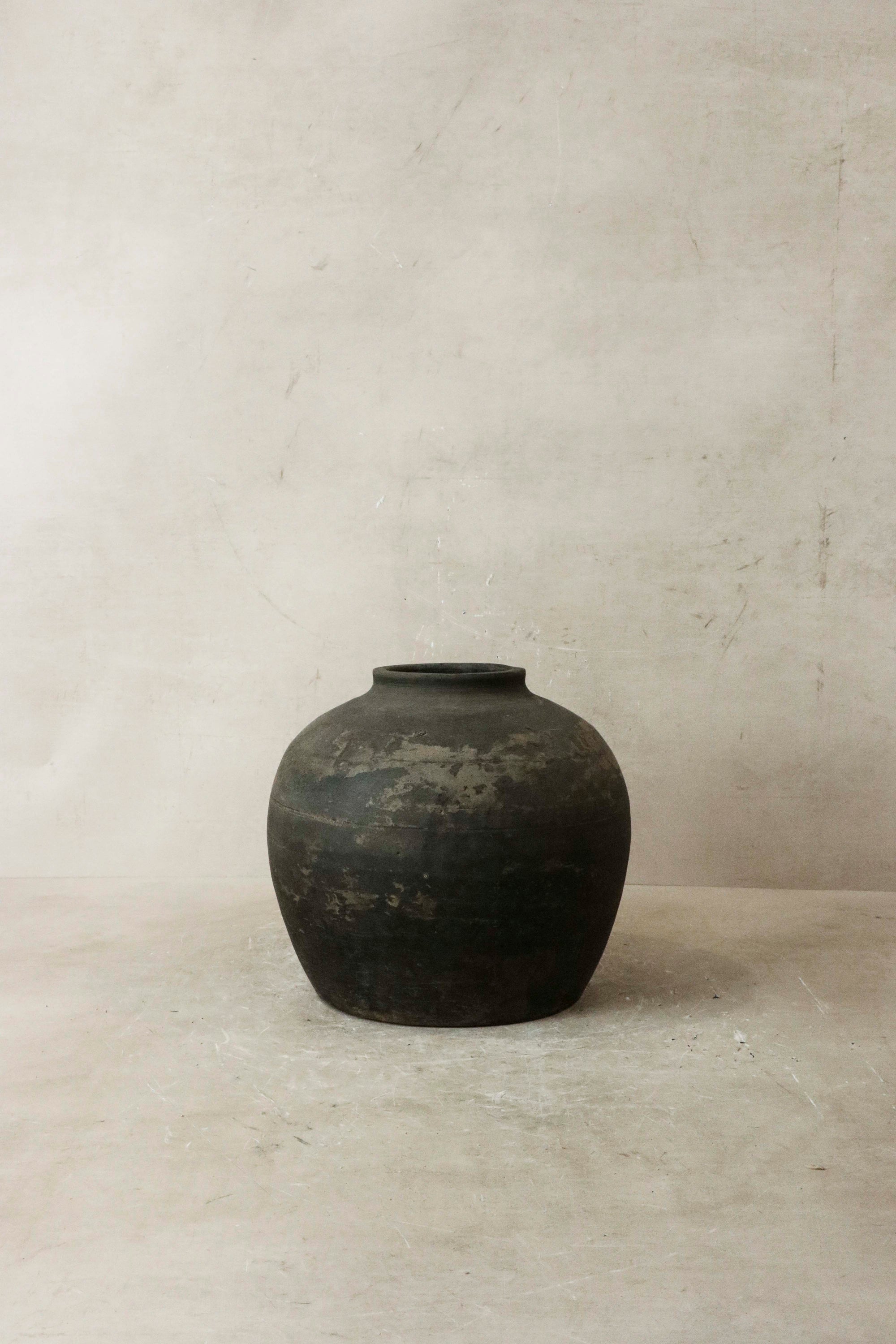 Vintage Dark Pot n° 33