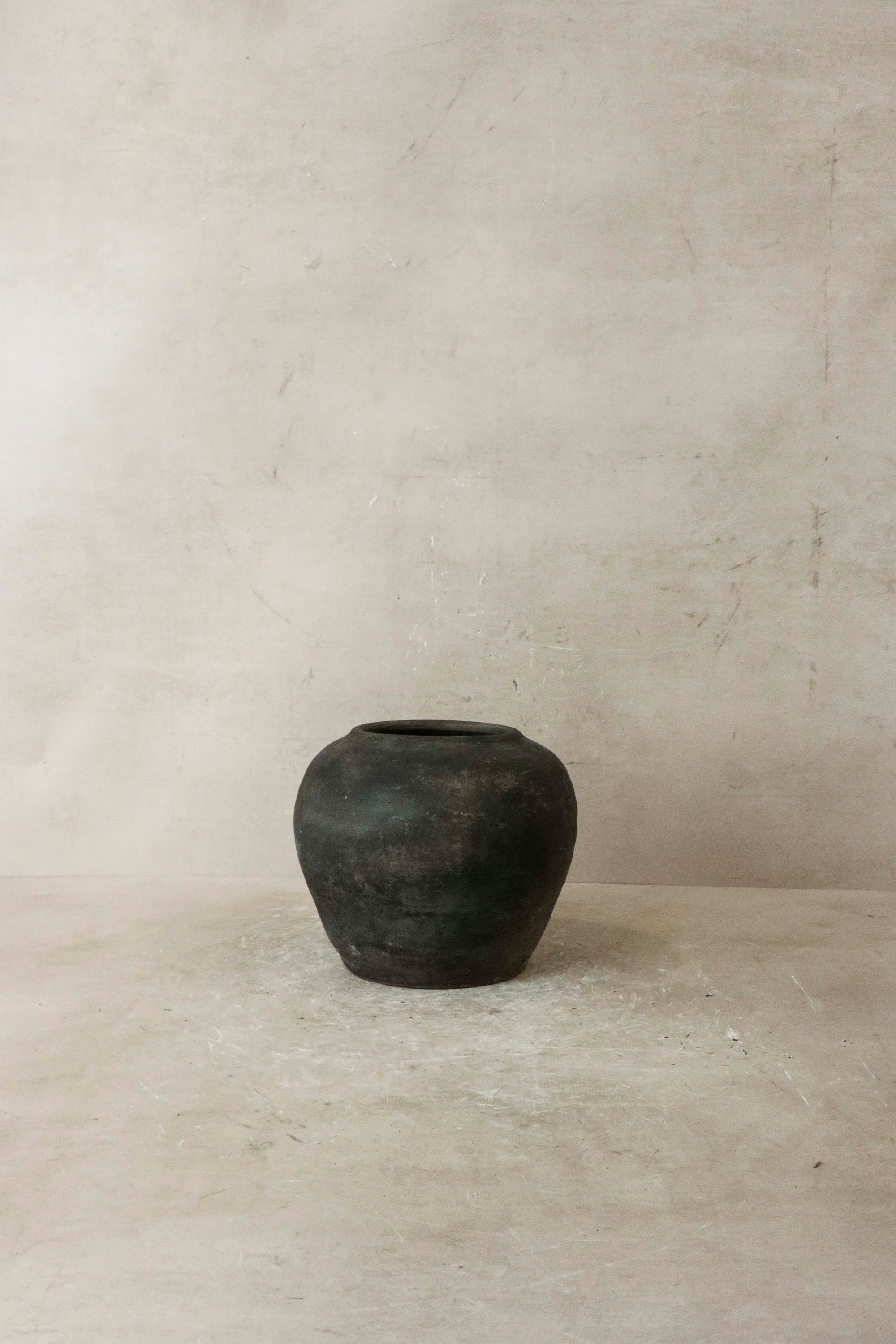 Vintage Dark Pot n° 34