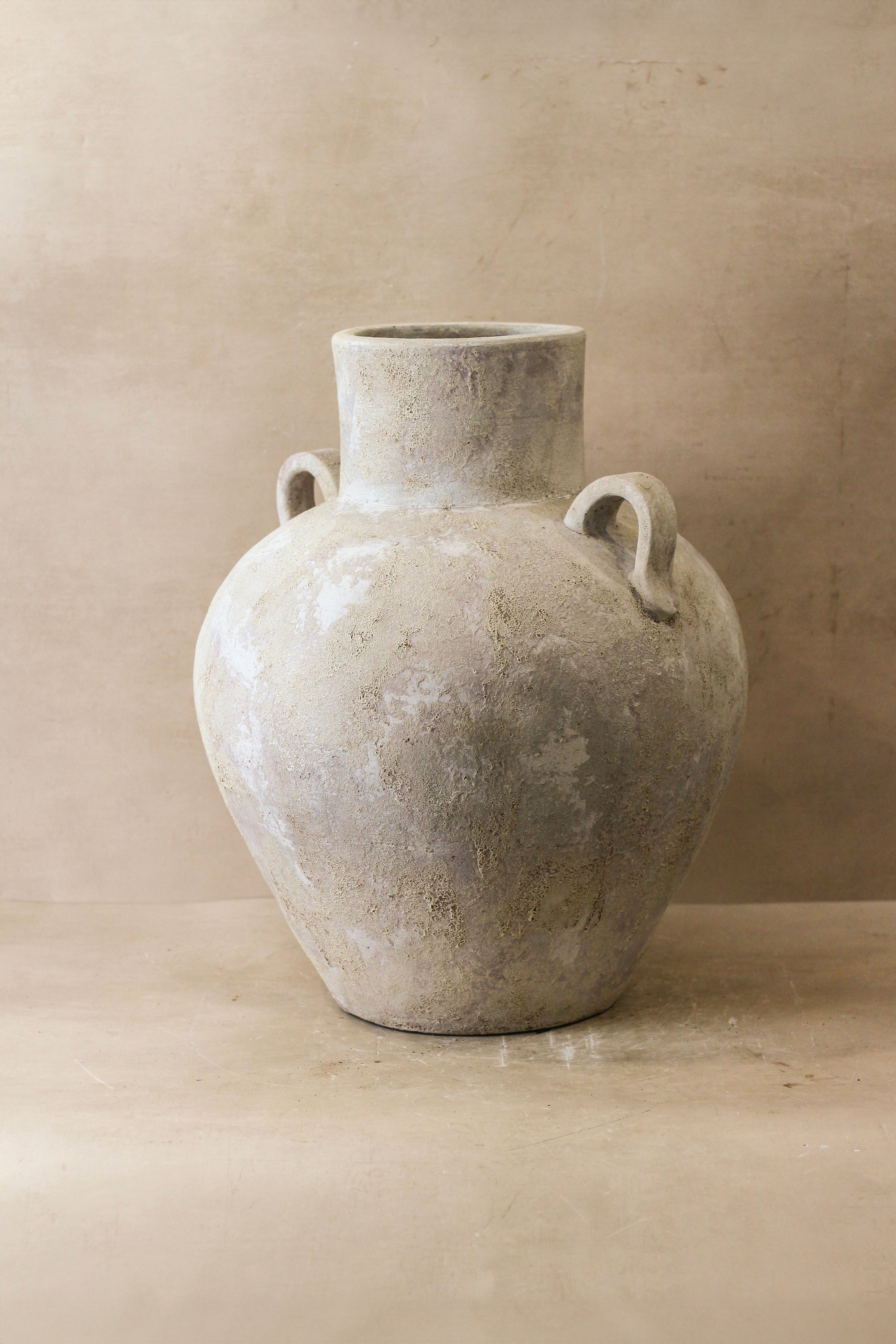 Rustic Neutral Indonesian Pot No 38