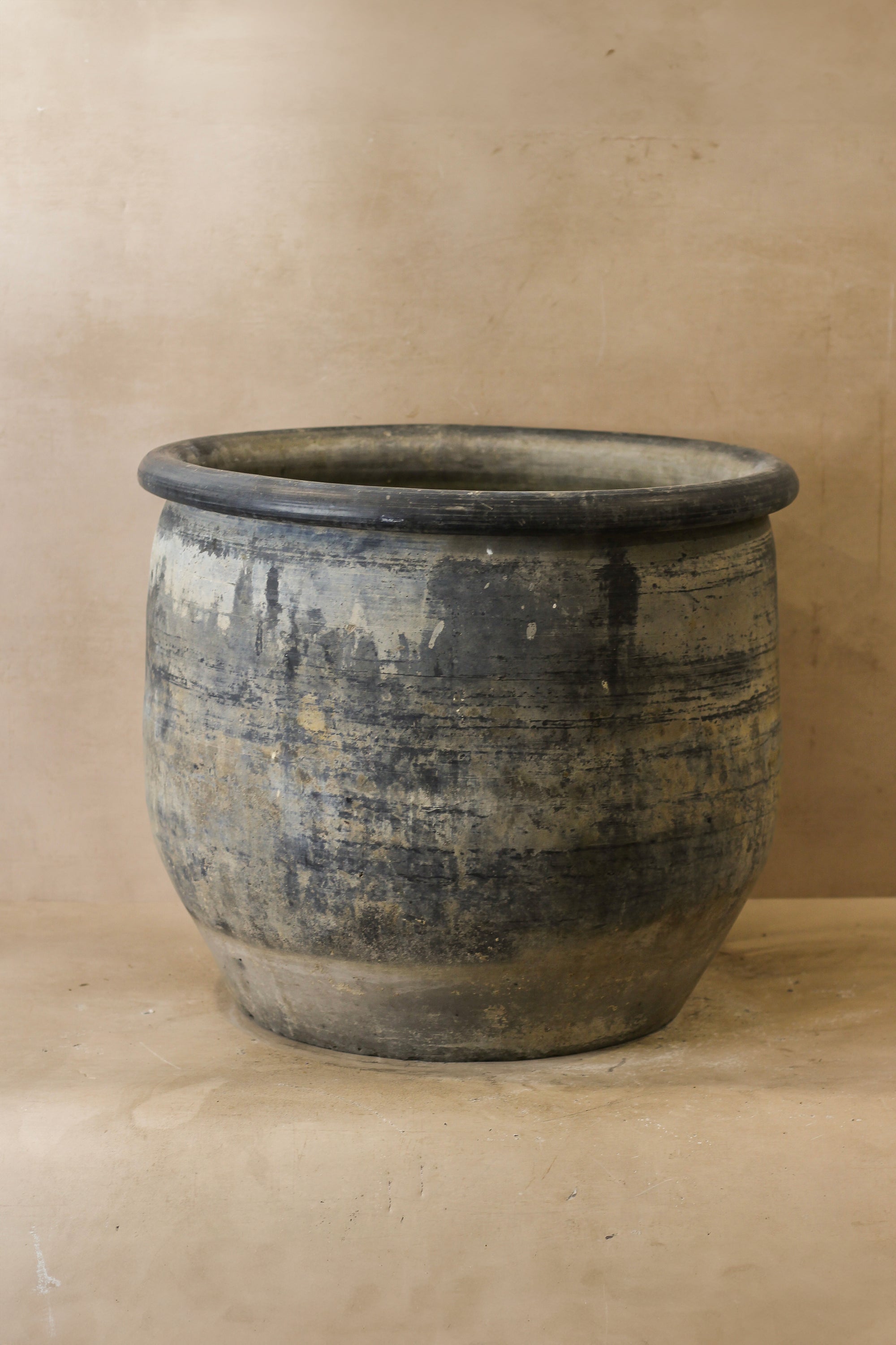 Big Old Grey Asian Pots - Large - L006