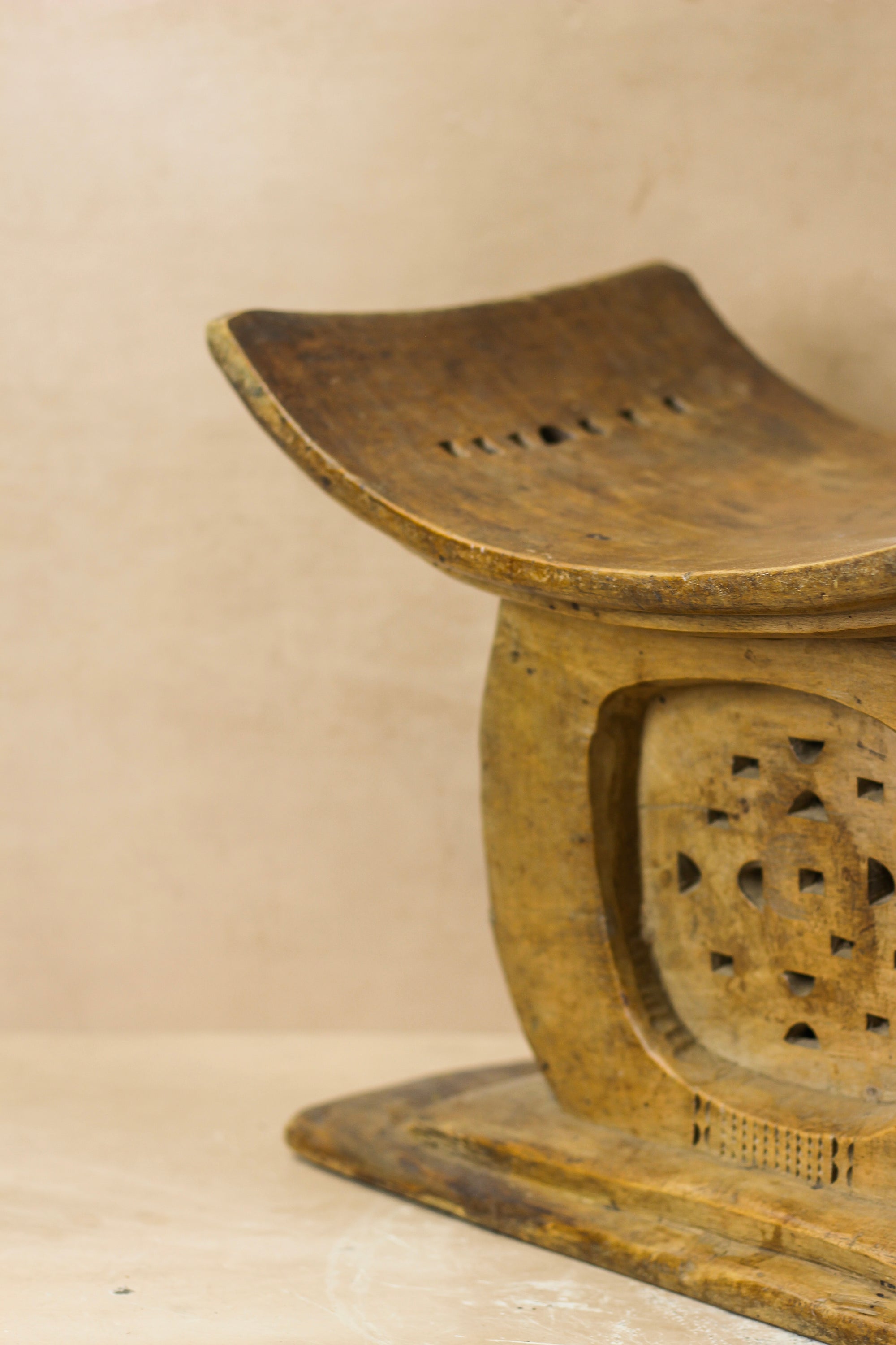 Ashanti Stool - 24.1