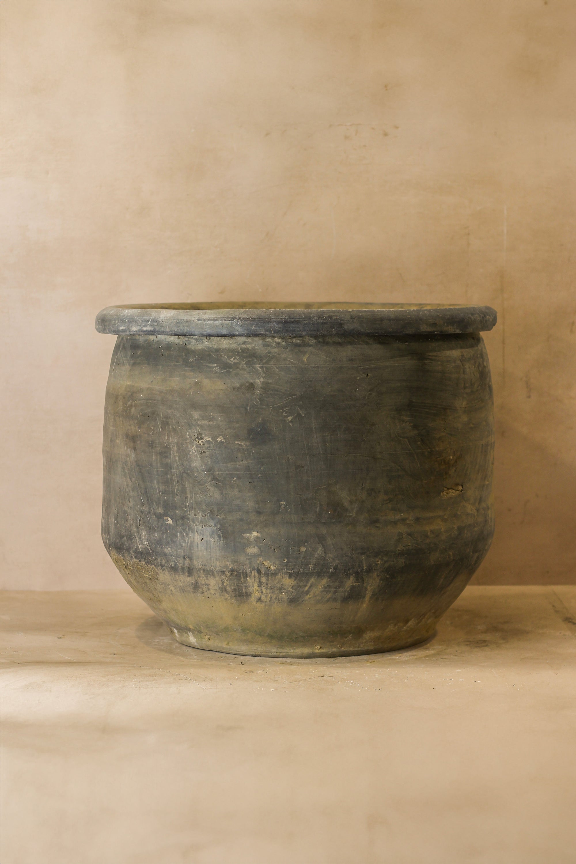 Big Old Grey Asian Pots - Large - L011