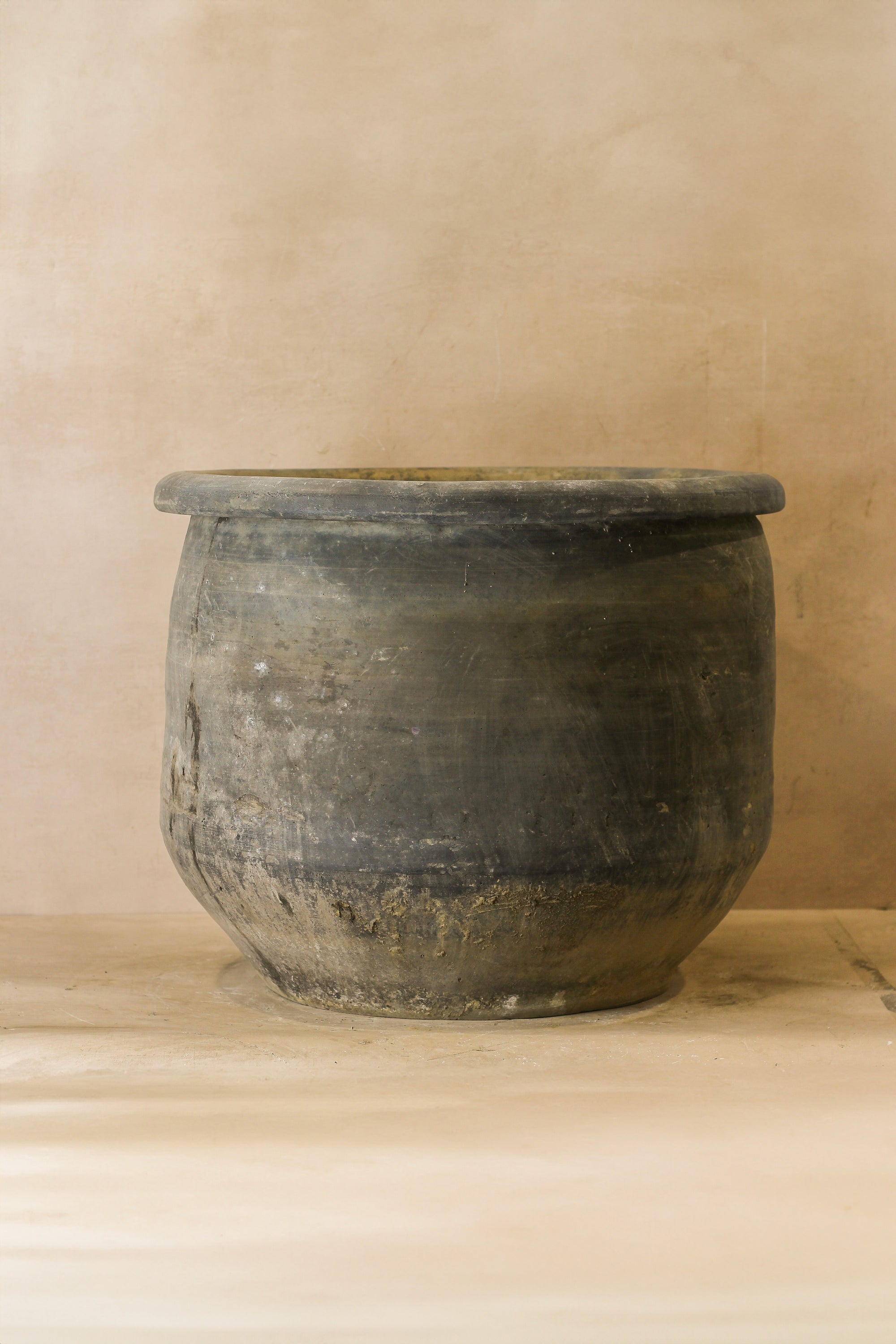 Big Old Grey Asian Pots - Large - L011