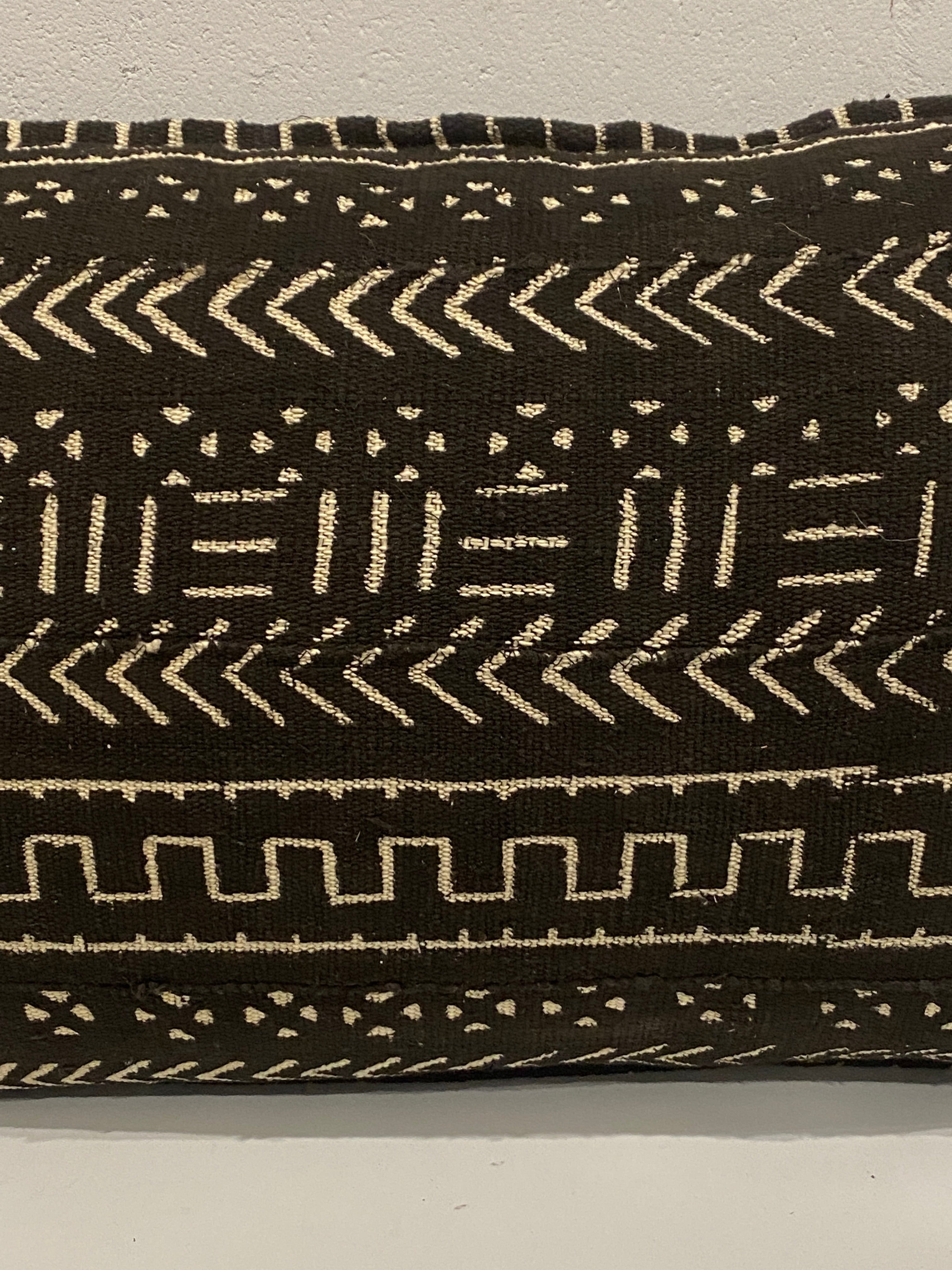 MC282 - Authentic Handmade Mali Mudcloth Fabric, Black and White 'Lubu–  Tess World Designs